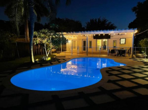 Victoria Park Oasis with Heated Pool and More